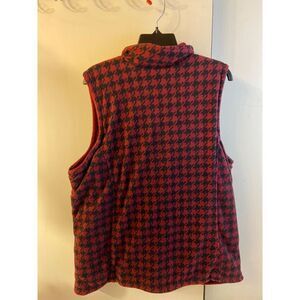 Fresh laundry 2x plush fleece vest red black checkered